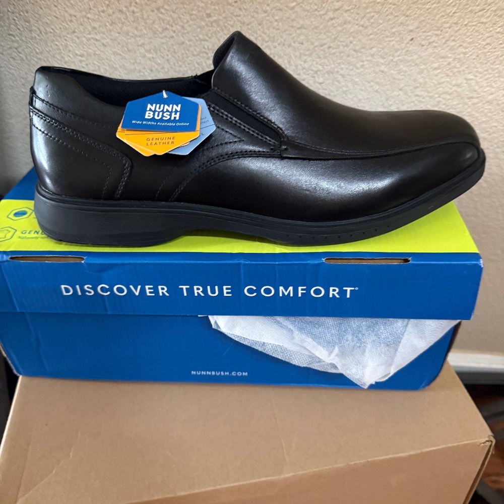 New In Box Perry Ellis